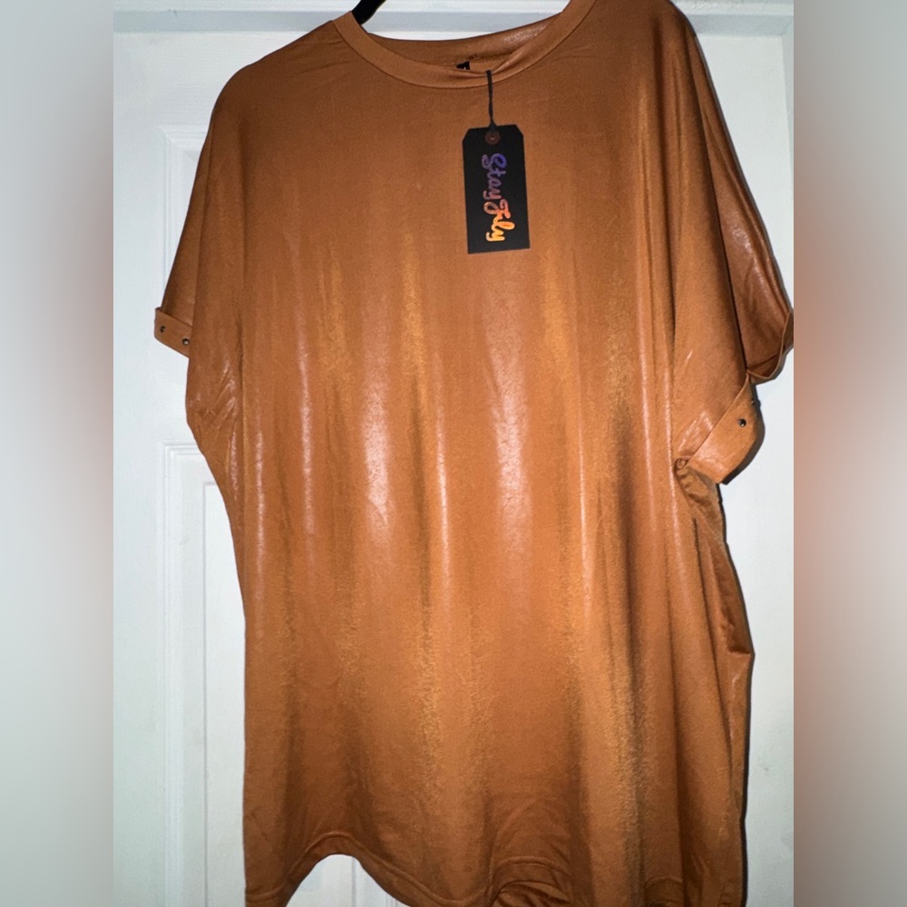 Stylish faux leather like Short Sleeve Tee